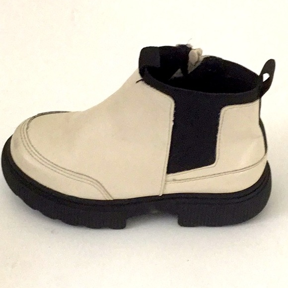 Zara Patent Effect Chelsea Boots, Chunky Heel, Size 26, Girl’s. Zipper, School. - Picture 5 of 8